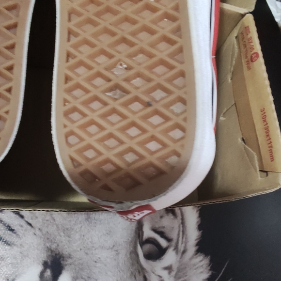 Vans Bold Red High-Top Sneakers. 7 Men. 8.5 Women. - Picture 9 of 13